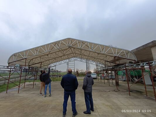Copertura temporanea in alluminio — fotografia 1