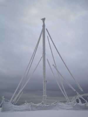 Stazione anemometrica strallata H=49.5m — fotografia 1